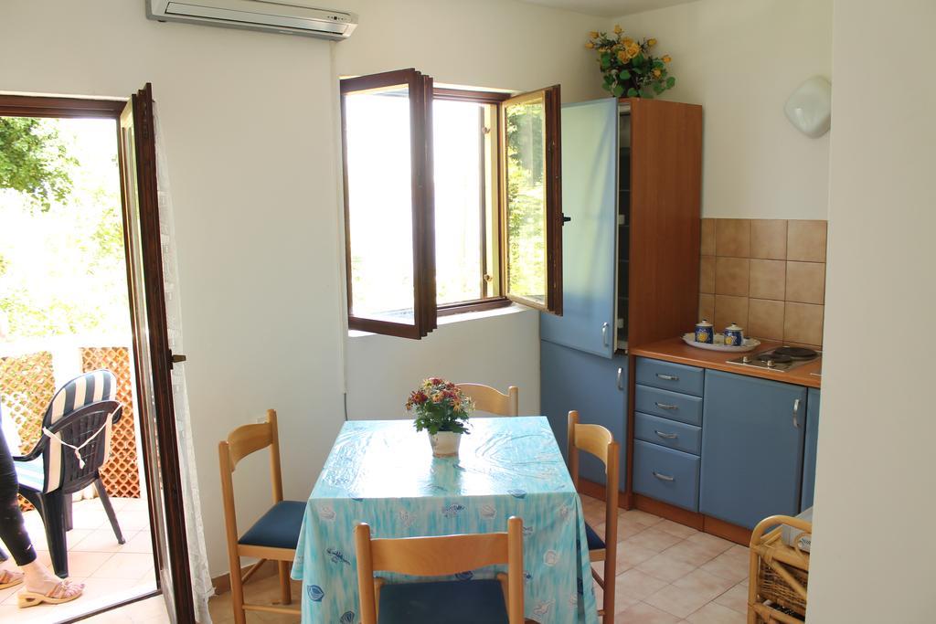 באסקה Apartments Andrea מראה חיצוני תמונה