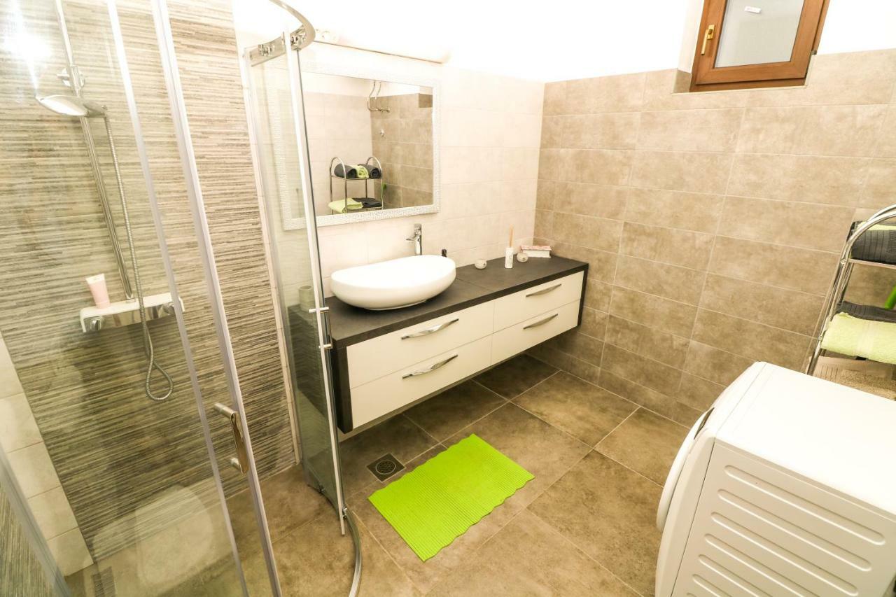 באסקה Apartments Andrea מראה חיצוני תמונה