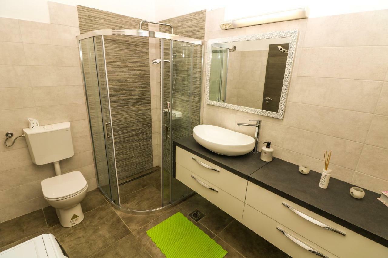 באסקה Apartments Andrea מראה חיצוני תמונה